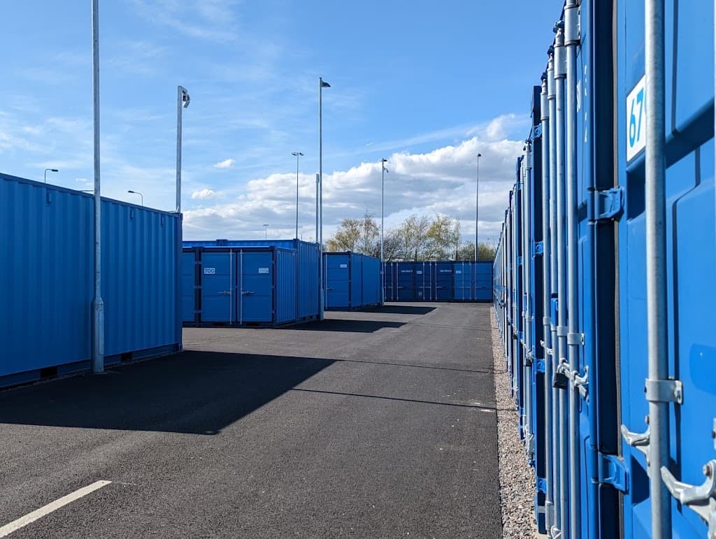 blue self storage - Bristol