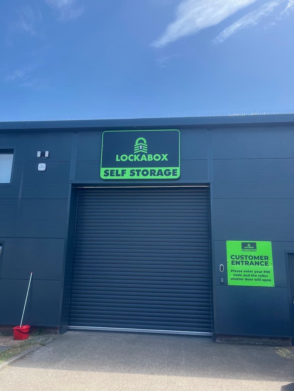 LockaBox Self Storage