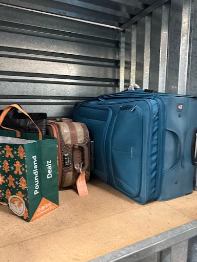 StorageMart — Customer photo
